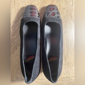 Aerosole Speed Pump Leather Pumps Size 7 CLEARANCE - ANY 2 PAIRS OF SHOES $35